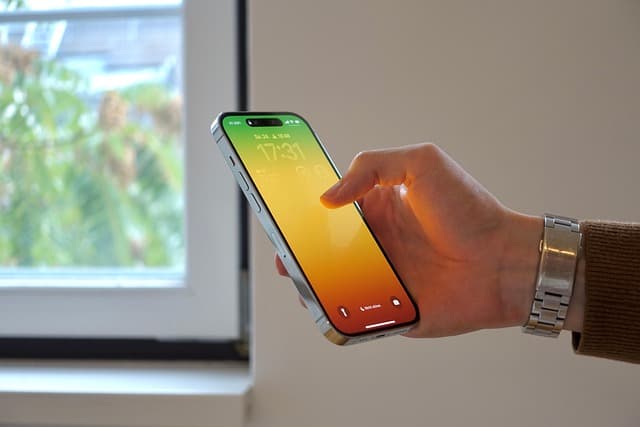 How to Transfer Contacts from Android to iPhone